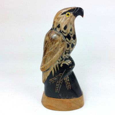 Handgeschnitzte Büffelhorn Adler 6'' Figur Holzsockel Tierwelt Kunst Vintage Geschenk