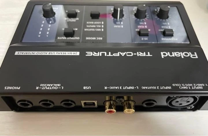 Roland UA-33 TRI-CAPTURE USB Audio Interface Audio/MIDI I/O Compact Tested - Image 3 of 3