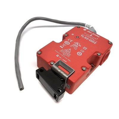 Allen-Bradley TLS2-GD2 Guardmaster Safety Guard Lock Switch 440G-T27256 w/ Key