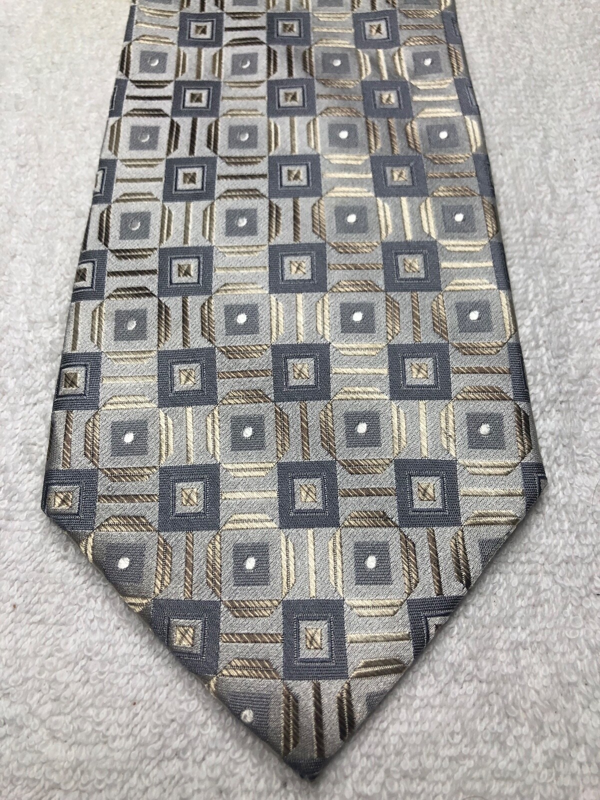 Picture 1 of 4