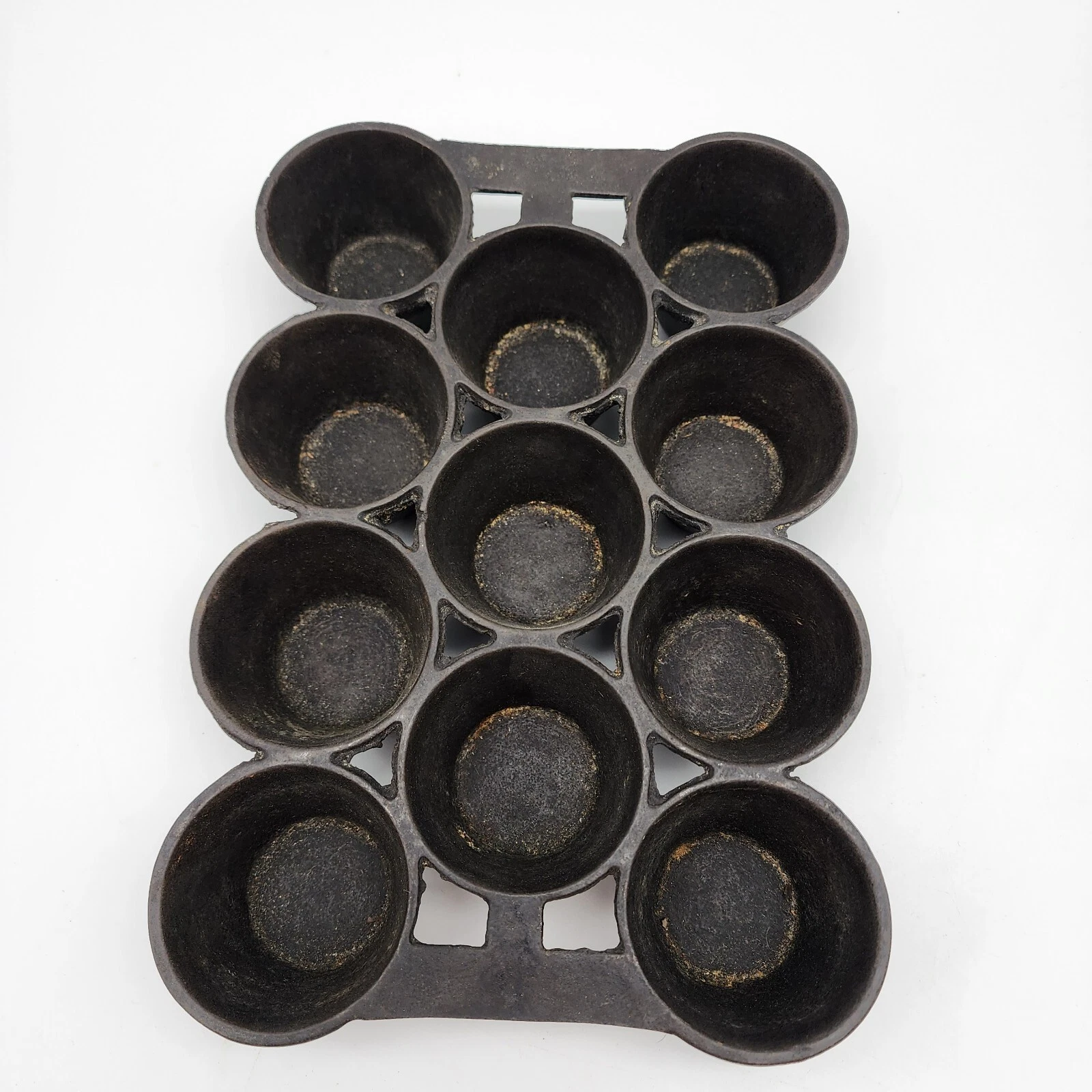 Antique No. 10 B Cast Iron Muffin Popover Pan W/ 11 Forms