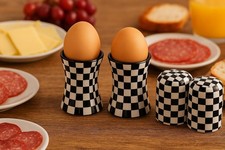 Set Eierbecher + Salz- & Pfefferstreuer Schwarz/weiß Karo Muster Haushalt Küche