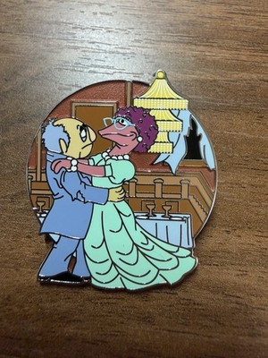 WDW 2026 Muppets Park day Mystery box pin  The haunted mansion dancing ghost 