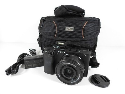 Sony Alpha A6400 mit E PZ 16-50 f/3.5-5.6 OSS Objektiv erst 915 Auslösungen *