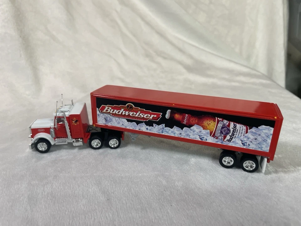 Budweiser Matchbox Collectibles Peterbilt Semi Truck & Trailer 1/58 Diecast - Image 3 of 4