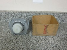 New Honeywell V5055C 1075 V5055C1075 1-1/2" NPT Industrial Gas Control Valve