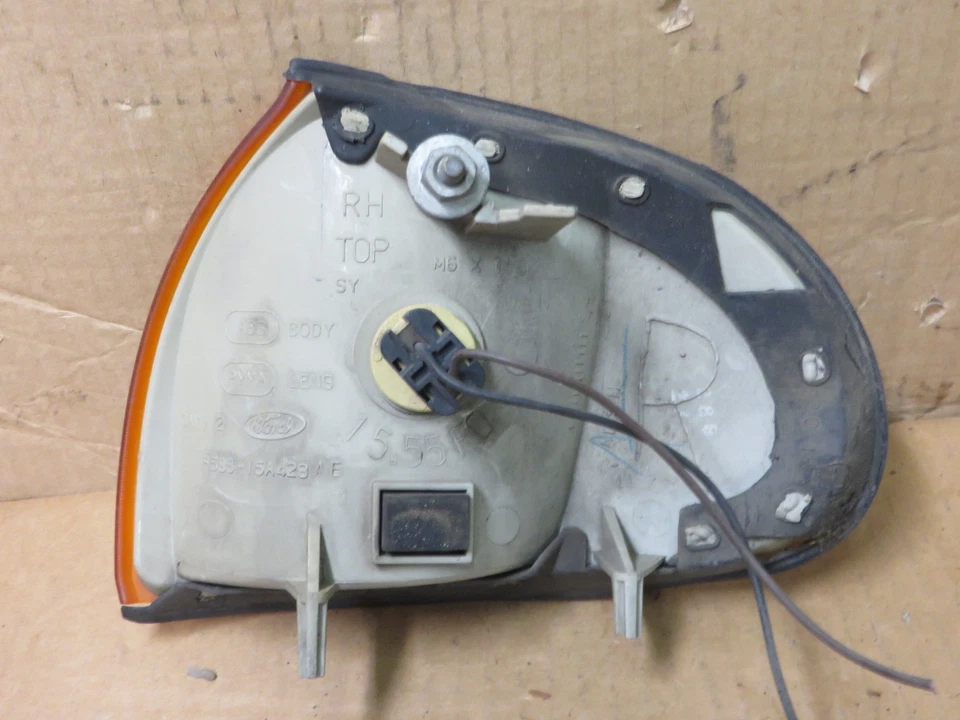 FORD WINDSTAR 98 1998 LUZ DE ESQUINA + toma de luz PASAJERO DERECHO DERECHO OEM Foto 2 de 2