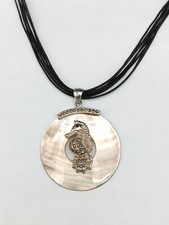 Ciondolo pendente Madonna con Bambino con madreperla in oro
