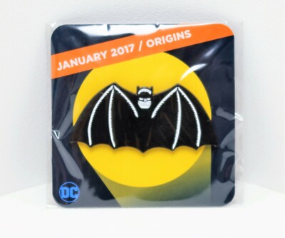 Batman Lapel Pin a LootCrate DX Exclusive - 2017 Origins DC Comics - NEW -