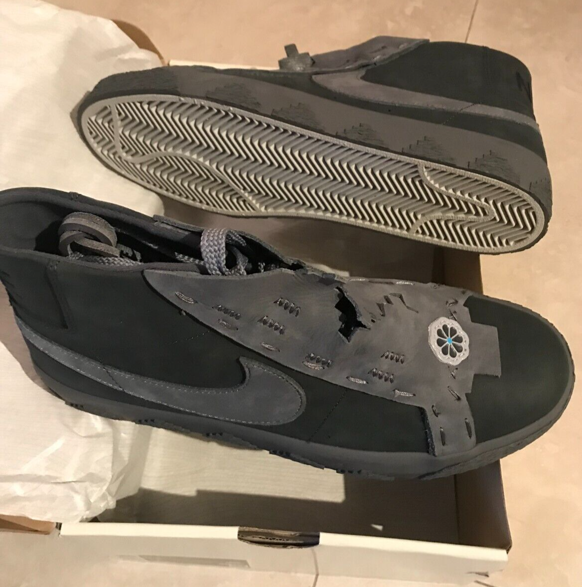 Nike SB Zoom Blazer mid QS Sneakers Grey Size 9.5 NOS Nike SB Zoom Blazer mid QS Sneakers Grey Size 9.5 NOS