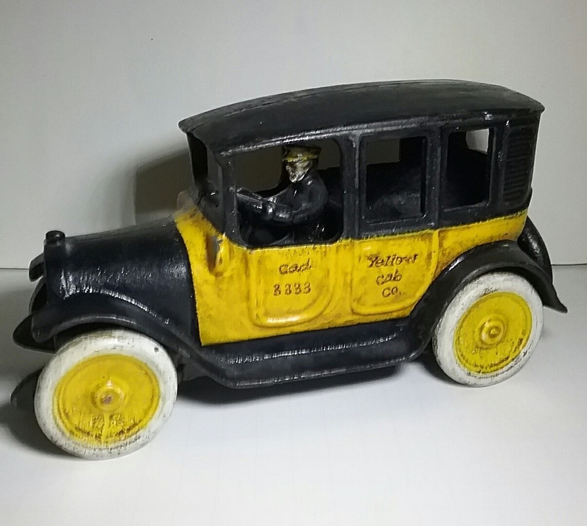VINTAGE ARCADE REPRODUCTION CAST IRON YELLOW CAB TAXI WITH DRIVER