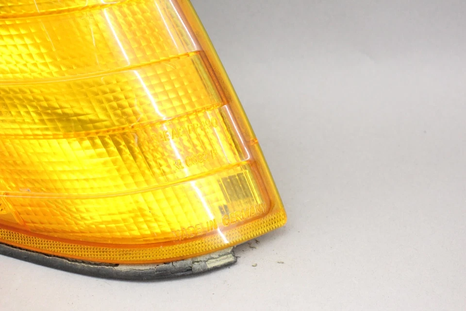 ✅ 92-96 Mercedes W140 S600 S500 Right Passenger Side Headlight Turn Signal OEM - Image 4 of 4