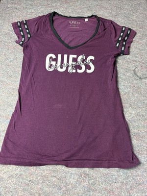 Guess Plum V Neck T Shirt Logo On Front Size M Purple