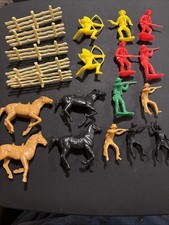 VINTAGE LOT TOY PLASTIC COWBOYS Natives Horses Fences TIM-MEE