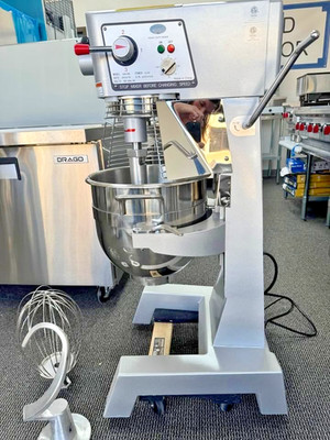 30 QUART PLANETARY MIXER 