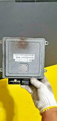  2007 07 Jeep Patriot P05187821AF Computer Brain Engine Control ECU ECM Module