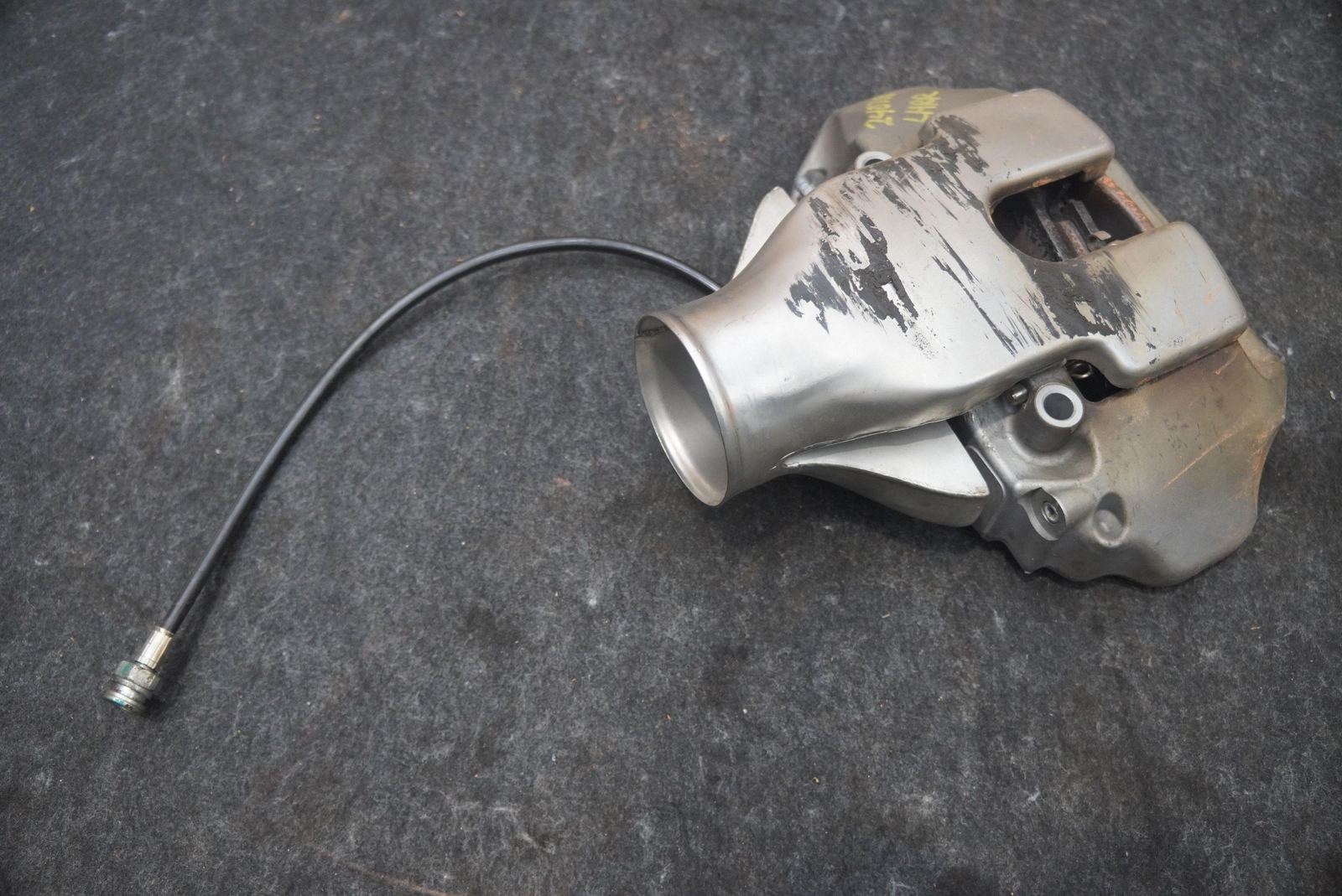 Rear Left Brake Caliper 267122 OEM Ferrari 488 Challenge 2018