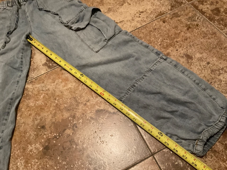 PANTALONES VAQUEROS HABITUAL CARGO (TALLA XS) Foto 2 de 4