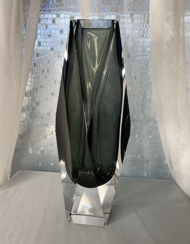 Murano Mandruzzato Sommerso Faceted Glass Vase Smoke Grey Vintage 10.5”