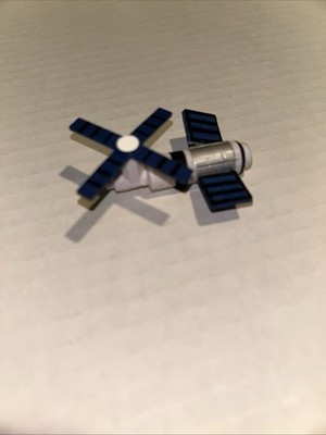 Skylab NASA Space Station 2 3/4 Inch Rare Mini Plastic Model, New Out of Package