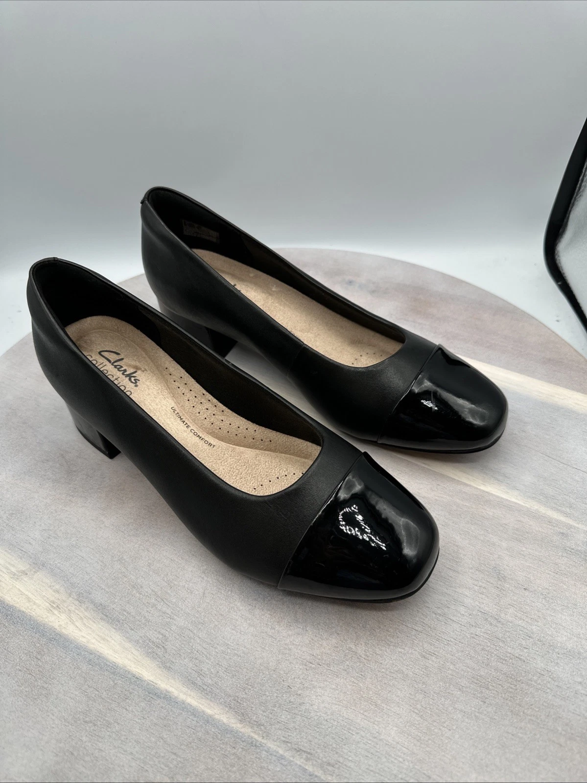 Decolte Clarks Marilyn Sara tacco piatto blocco ufficio sirena città preppy misura 7 larghe