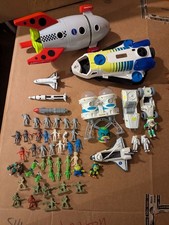RealToy NASA Aero-127 Rocket Imaginex Space Shuttle Astronauts Aliens Soldiers
