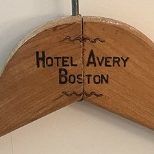 Hotel Avery Essex Boston Washington Dixie NY Wooden Hanger Brown Wood Vintage