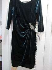 Alex Evenings Women’s GREEN Velvet 3/4 Sleeve Dress, Size 10 NWT MINT BEST PRICE