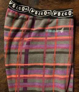 VOLCOM  PINK PLAID Performance Dry Warm Sweats