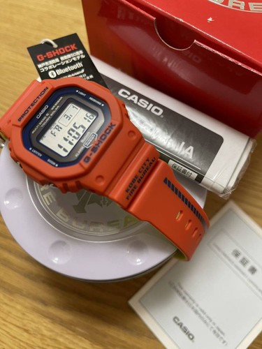 CASIO G-SHOCK 5600 GW-B5600FB-4JR Rojo Amarillo JAPÓN LIMITADO Nuevo en Caja - Imagen 4 de 10
