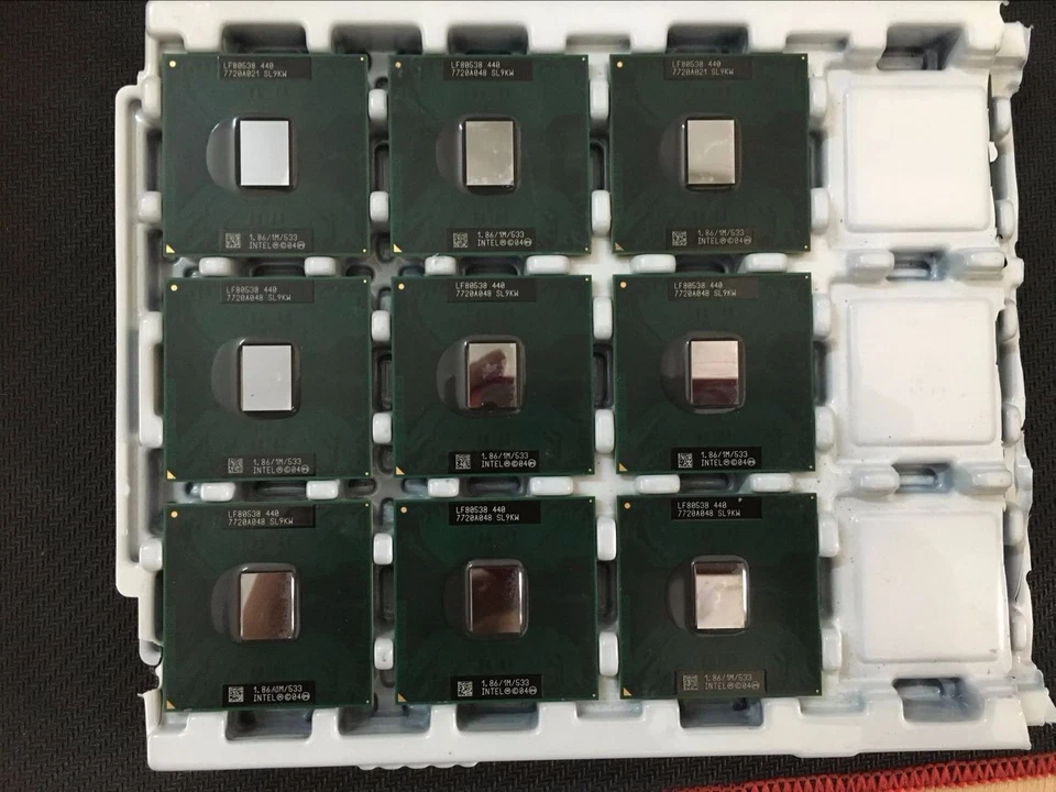 Intel Celeron M 440 CM440 SL9KW SL9LF LF80538NE0361ME Socket M 1.86G/1M/533 CPU - Image 4 of 4