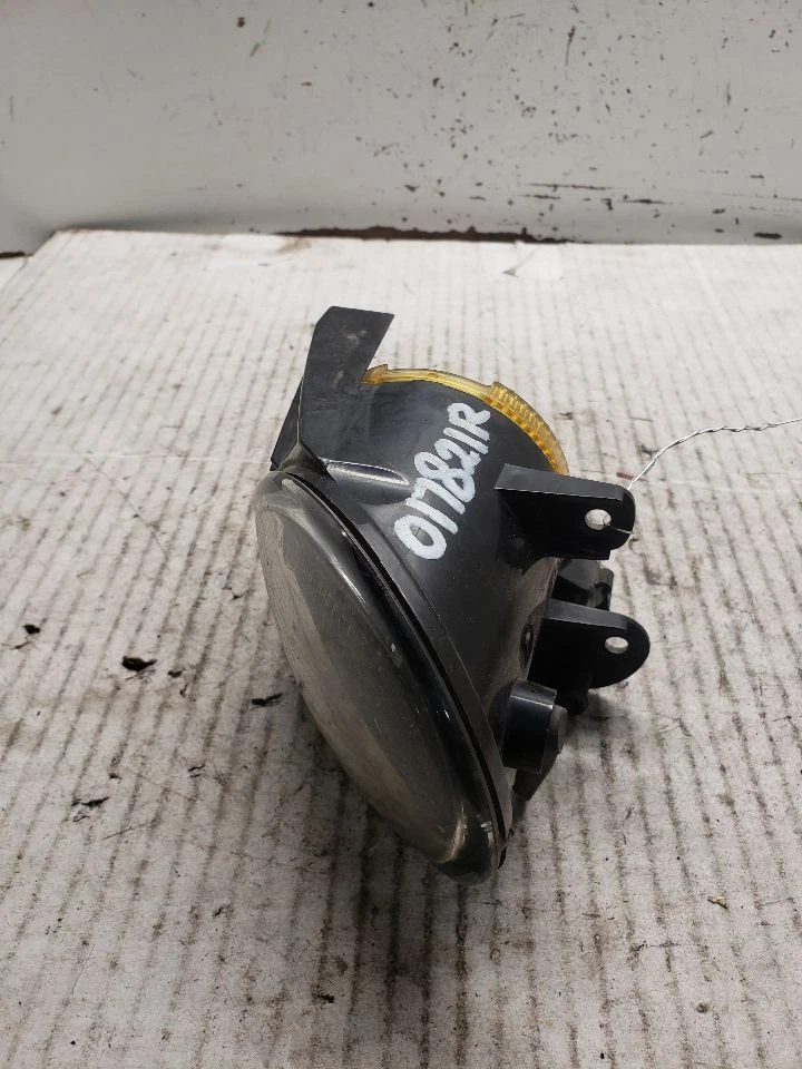 Parachoques antiniebla montado en la esquina/luz de estacionamiento para pasajeros para 06-10 PASSAT 1323651 Foto 2 de 4