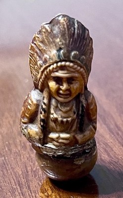 Eine seltene antike Zelluloid Roly Poly Indianer Häuptling deutsche Spielfigur um 1900