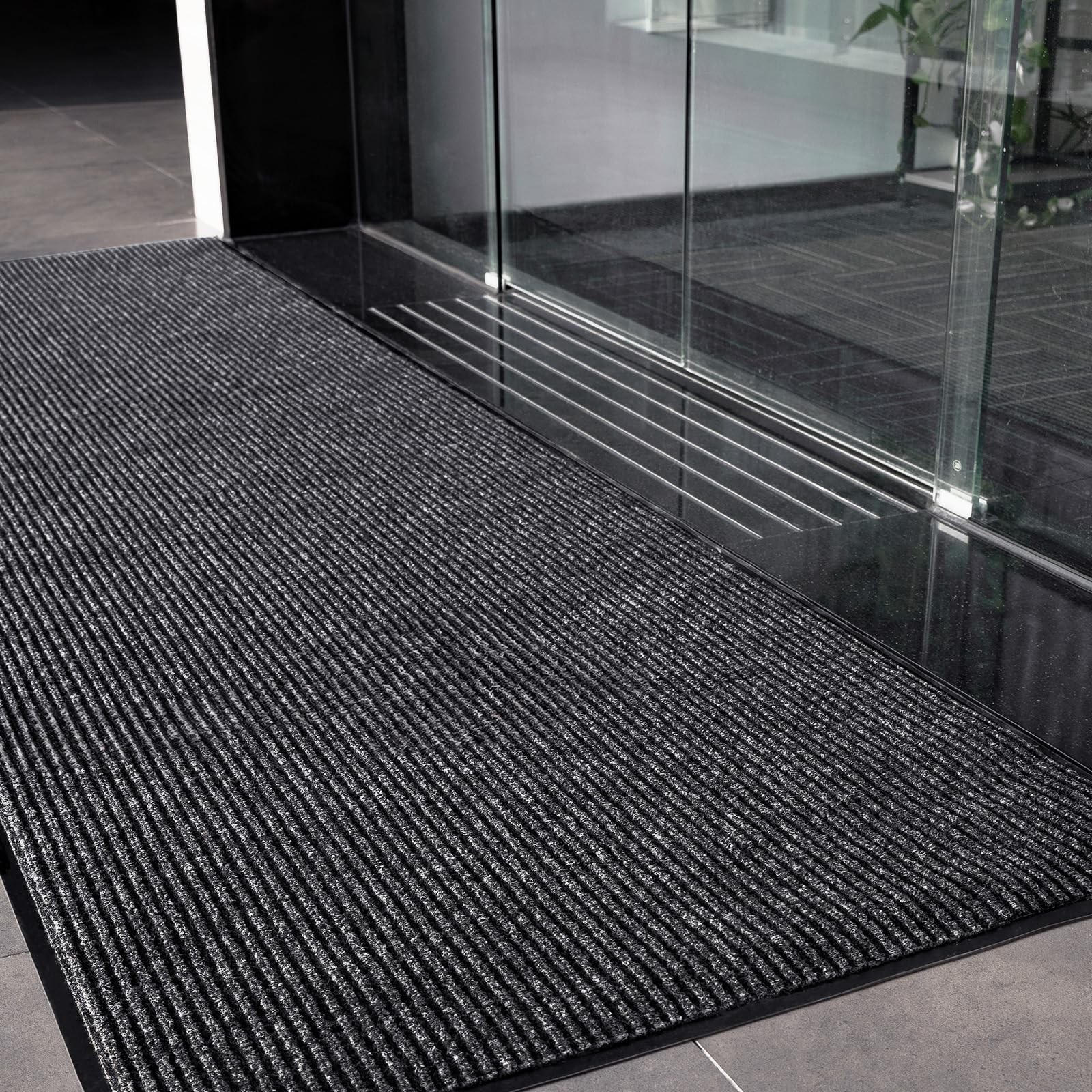 Durable 3x5 Non-Slip Front Door Mat for Heavy Duty Outdoor Use