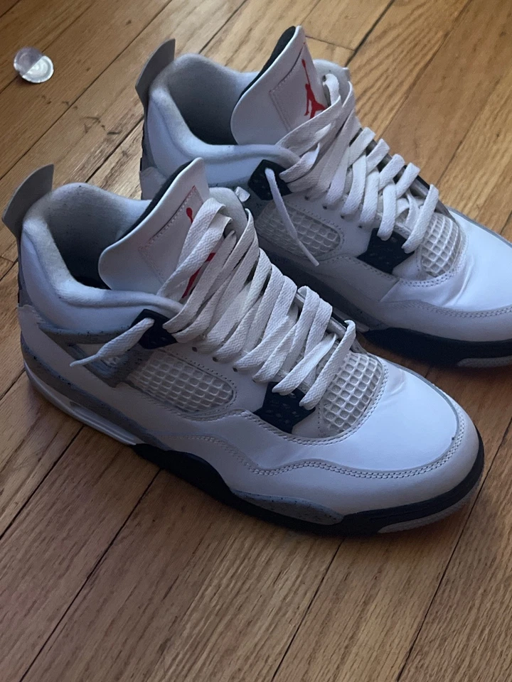 Talla 9 - Jordan 4 Retro OG Medio Blanco Cemento Foto 2 de 4