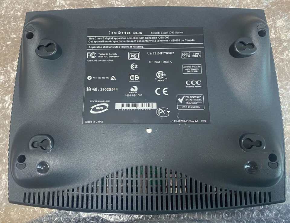 CISCO 1721 - 10/100 Modular Access Ethernet Router  - 3902S544 - Image 3 of 4