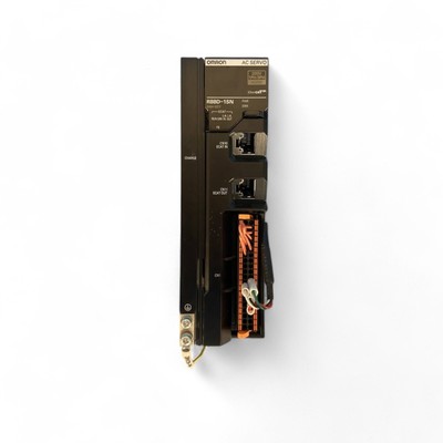 Servopilote OMRON R88D-1SN04H-ECT R88D1D1HECT Neuf Dans Sa