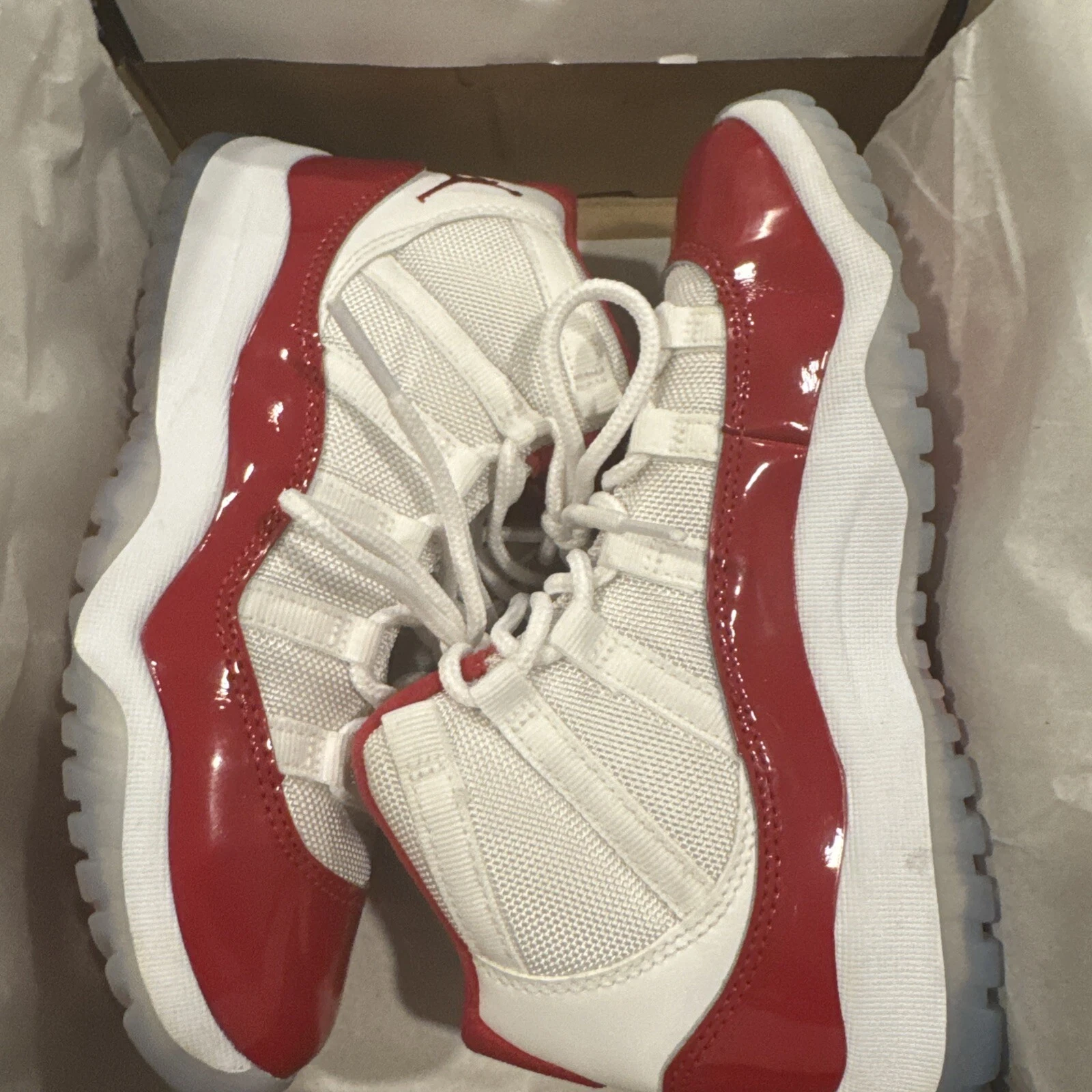 Jordan 11 Retro Cherry (2022)