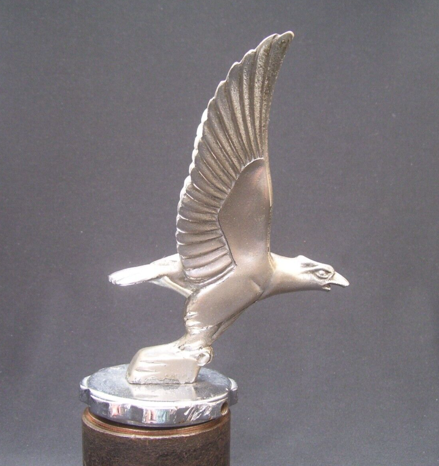 VINTAGE 1930s ALVIS SPEED EAGLE CAR RAD CAP MASCOTPRE WAR BRITISH HOOD