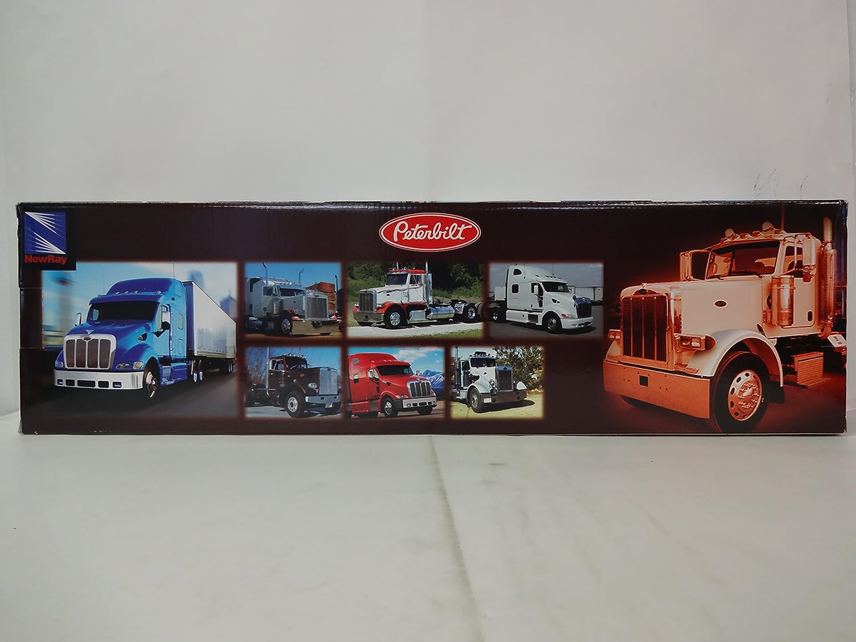 Peterbilt 379 White Semi Truck Toy With Dry Van Trailer - 1/32 Scale Diecast Model