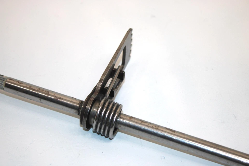 Eje de cambio de marchas 85 Suzuki Quadrunner 185 Lt185 2x4 OEM 25510-24301 AS15 Foto 4 de 4