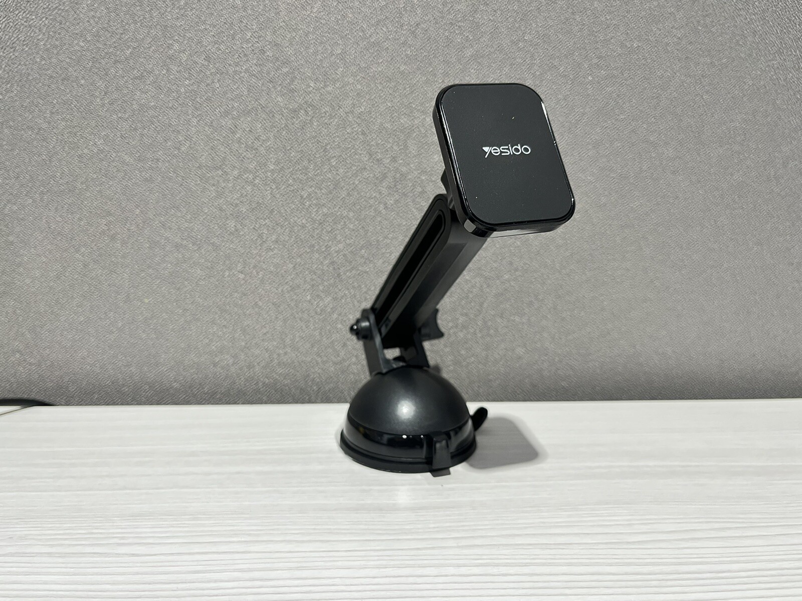 magnetic car phone mount-image