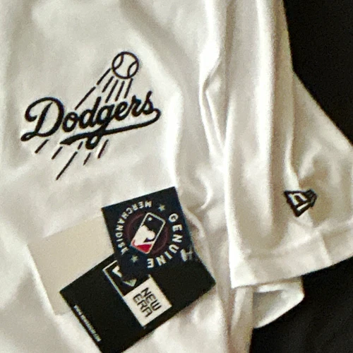 New Era MLB Los Angeles Dodgers Men’s White Graphic Crew Neck T-Shirt{Medium} - product listing photo