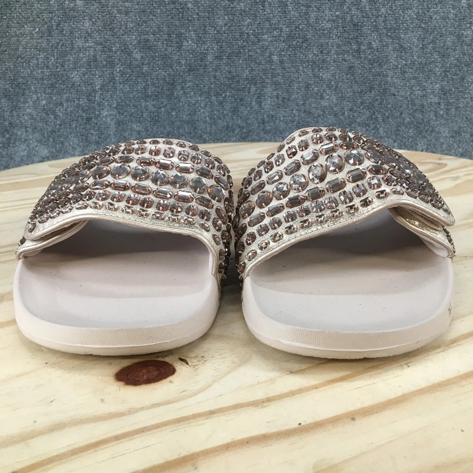 Sandalias FitFlop para mujer 9 Iqushion tachonadas informales sin cordones planas deslizables beige Foto 4 de 4