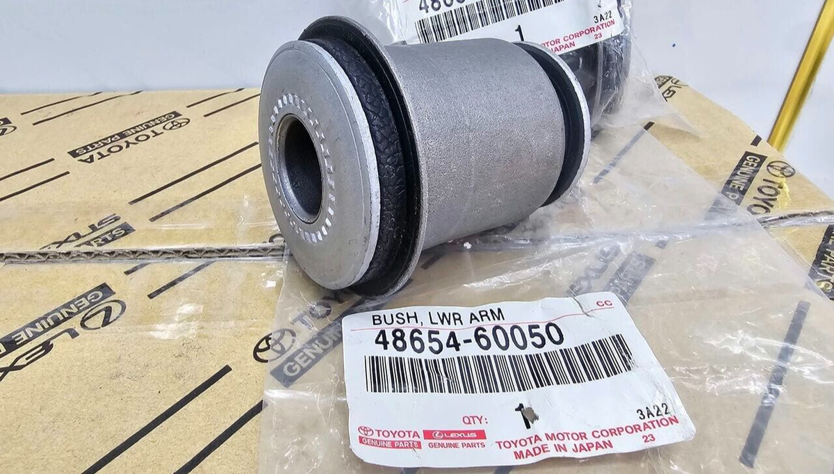 Toyota 48654-60050 Genuine OEM Bush front lower arm No.1 RH GX460