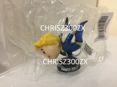 Fallout 4 76 Agility Keychain Dangler Figure Clip - 3'' Vault-Tec Base - Bethesda