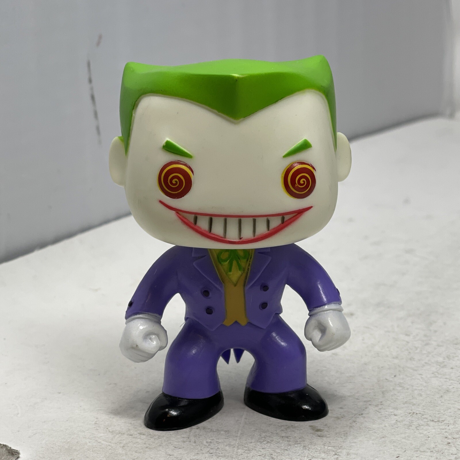 Funko Pop! Heroes Dc Universe The Joker 06 Vinyl Figure No Box T
