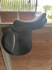 New Antares 2023 18.5 3A Close Contact Saddle