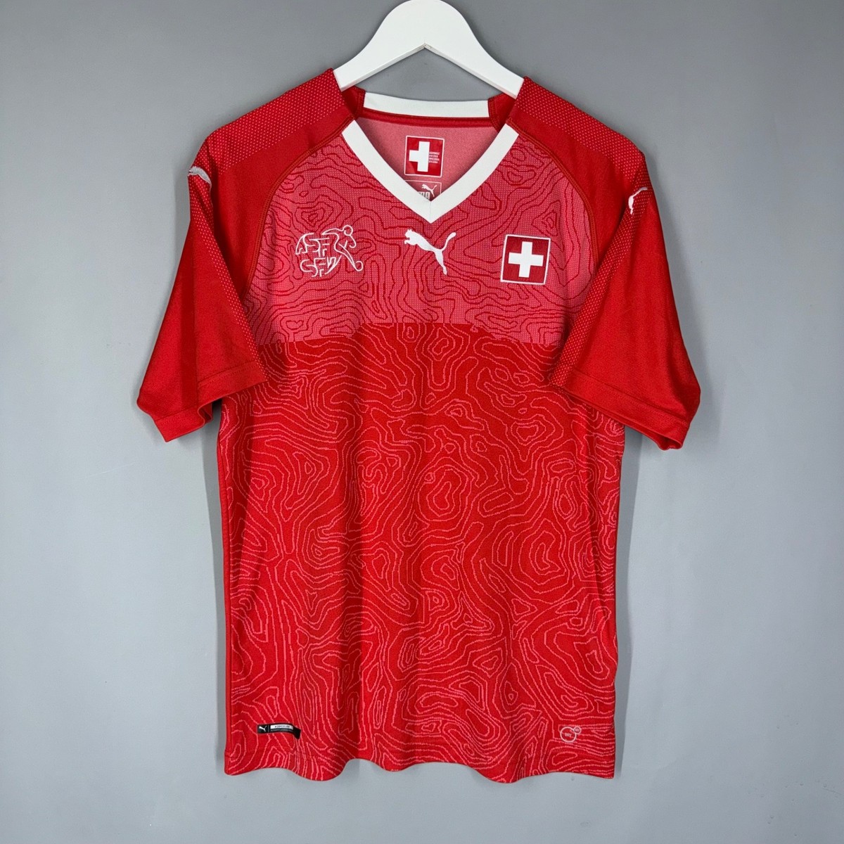 SWITZERLAND 2018/2020 HOME FOOTBALL SHIRT SOCCER JERSEY SWISS PUMA
