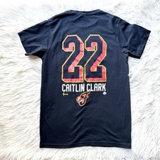 NWOT Caitlin Clark 22 Indiana Fever Basketball Navy Short Sleeve Graphic T Shirt